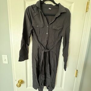 Old Navy black button down maternity dress in large.